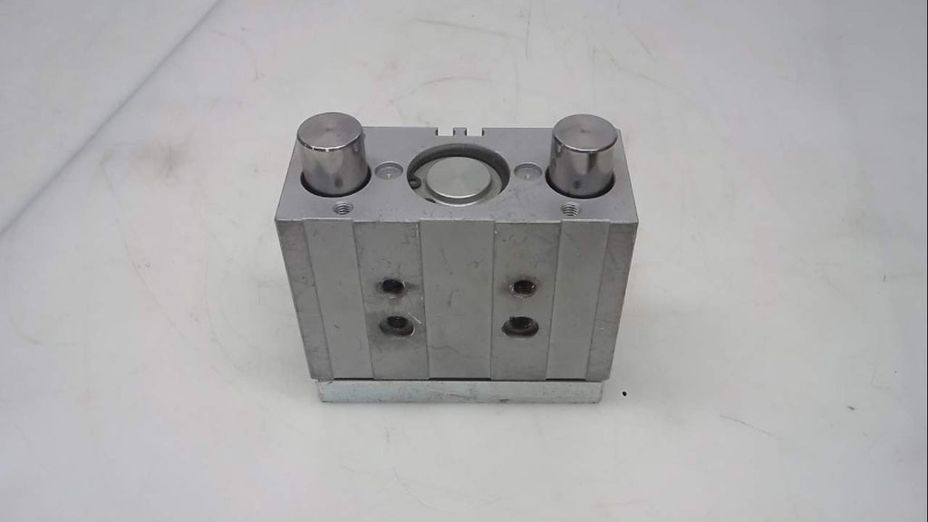 FESTO DFM-32-30-P-A-GF (170856), 0.8 M/S Maximum Speed, 2-10 BAR Operating Pressure, 30 MM Stroke, 32 MM BORE, Double Acting, Dual Rod, Elastic Cushioning Rings/Pads AT Both Ends, Guided Actuator, M5