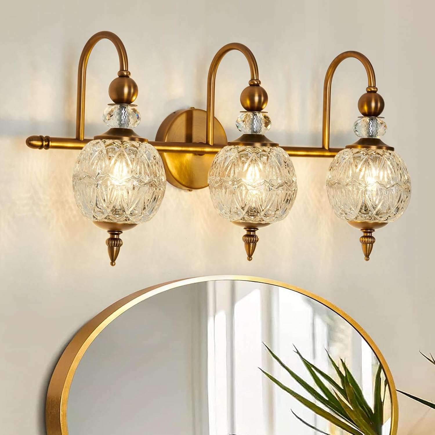 Piepooye Vintage Bathroom Lights Fixtures Gold Vanity Light with Glass Globe LampShade 3 Light Mid Century G9 Bulb Wall Sconce Indoor Vanity Light Over Mirror for Kitchen Bedroom Farmhouse Living Room
