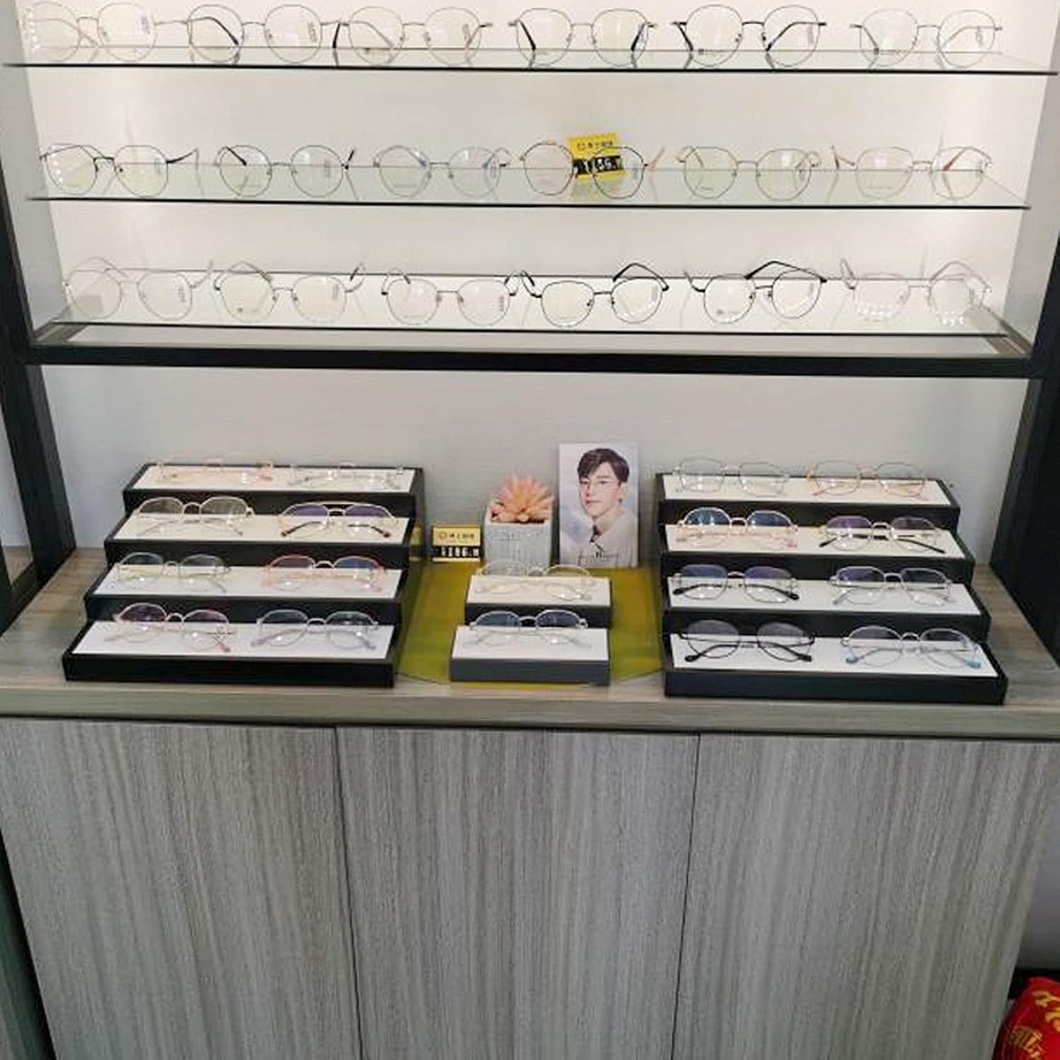 Eyeglass Displays 4 Tier Wood Sunglasses Organizer Paint Eyeglasses Display Holder Eyewear Storage Tray Box for 8 Pair Glasses Tabletop Holder Stand Display Risers